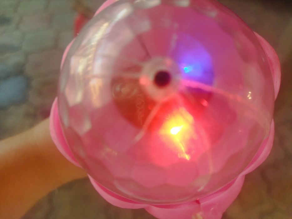 Поющая музыкальная кукла