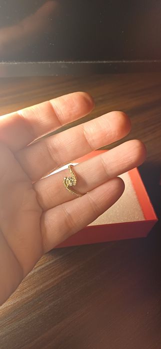 Inel aur Dubai  18 k cu diamante naturale .