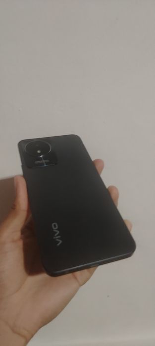 Обменяю телефон Vivo Y02t
