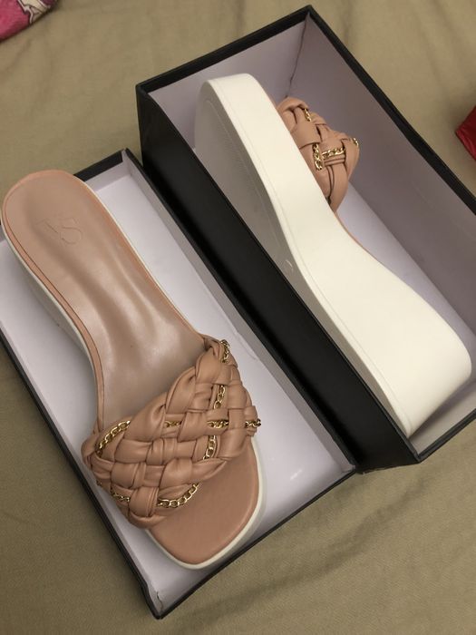 Продам новые шлёпки