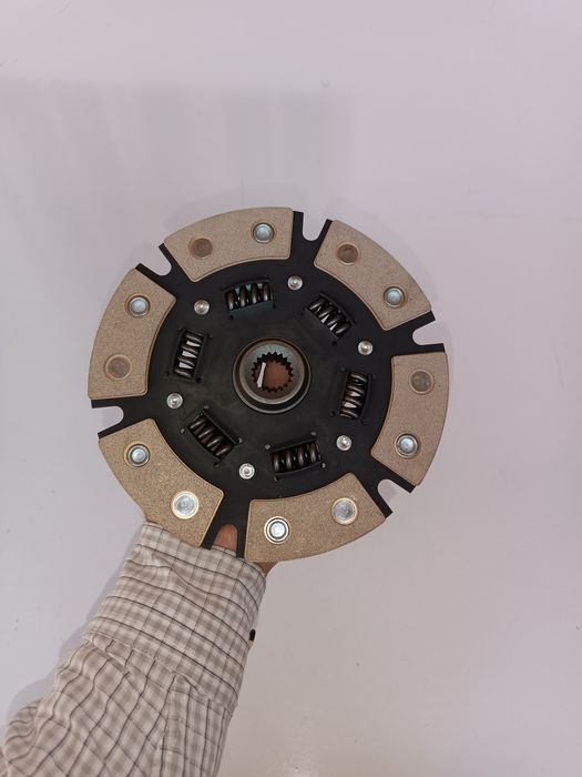 Керамическая диск сцепления на Лада 2112