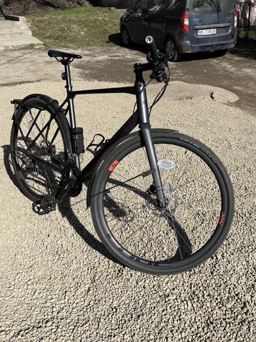 Vând bicicletă Cube Trekking 28”