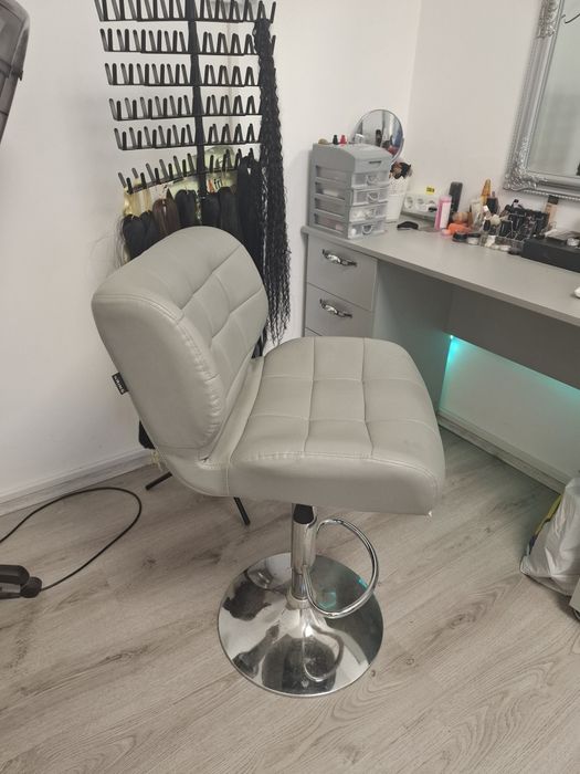 Scaun machiaj reglabil