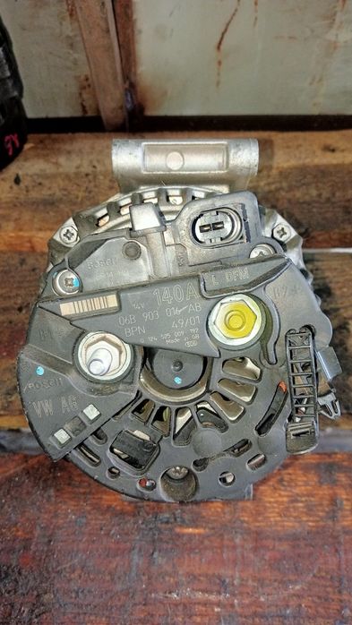 Генератор Audi A4 A6 AEB 1.8 turbo