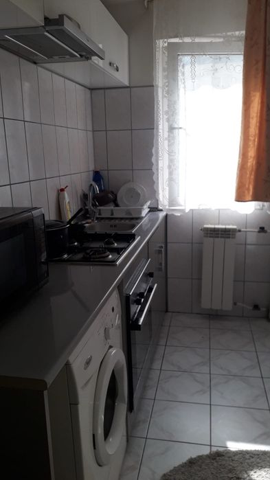 Vând apartament 4 camere