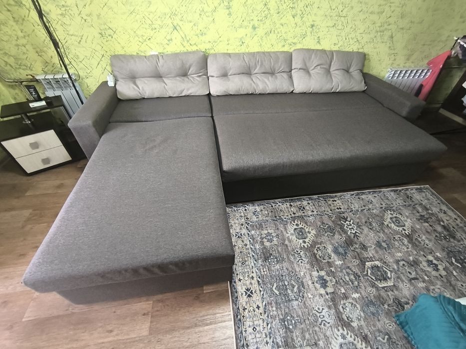 Продам диван в хорошем состоянии