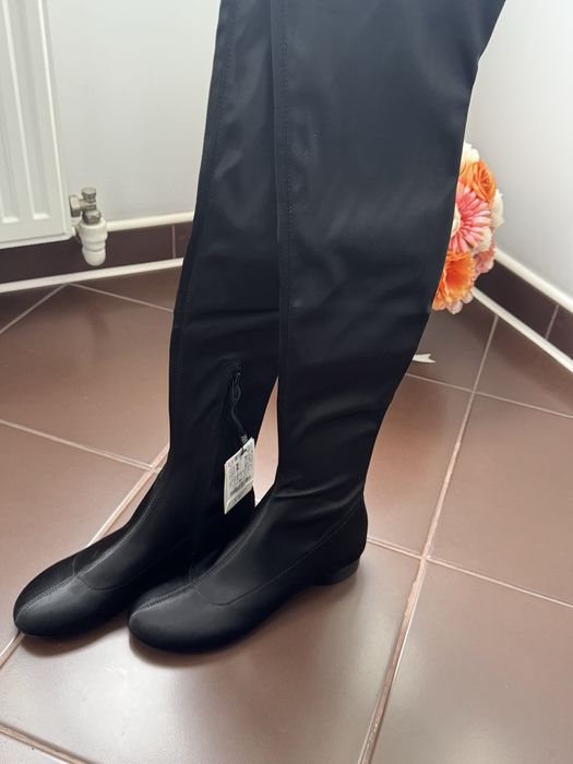 Cizme negre zara , pana peste genunchi ,marimea 38 ( 24,6 cm interior)