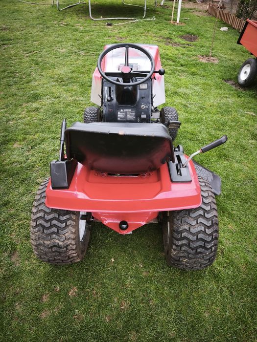 Tractoraș gazon Cast