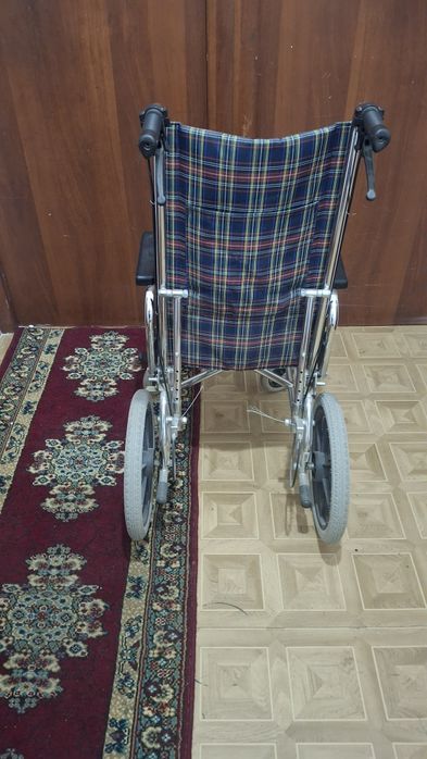 Инвалидная коляска