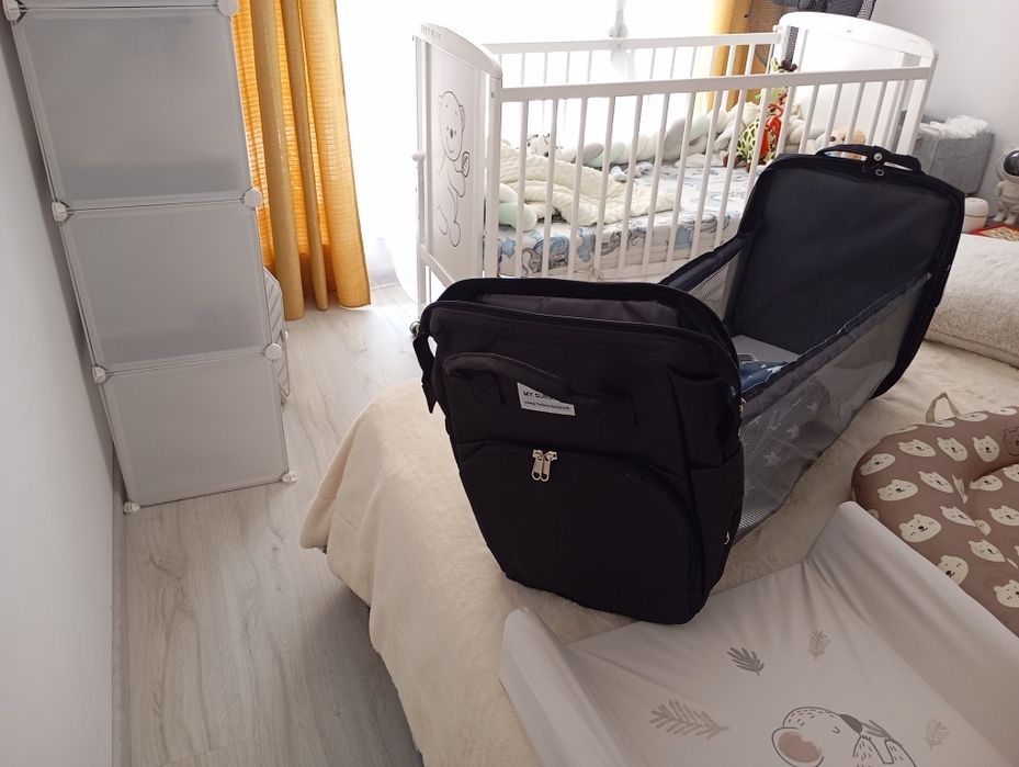 Vand saltea infasat, patut, perna pt bebelus, rucsac pliabil si geanta de maternitate.
