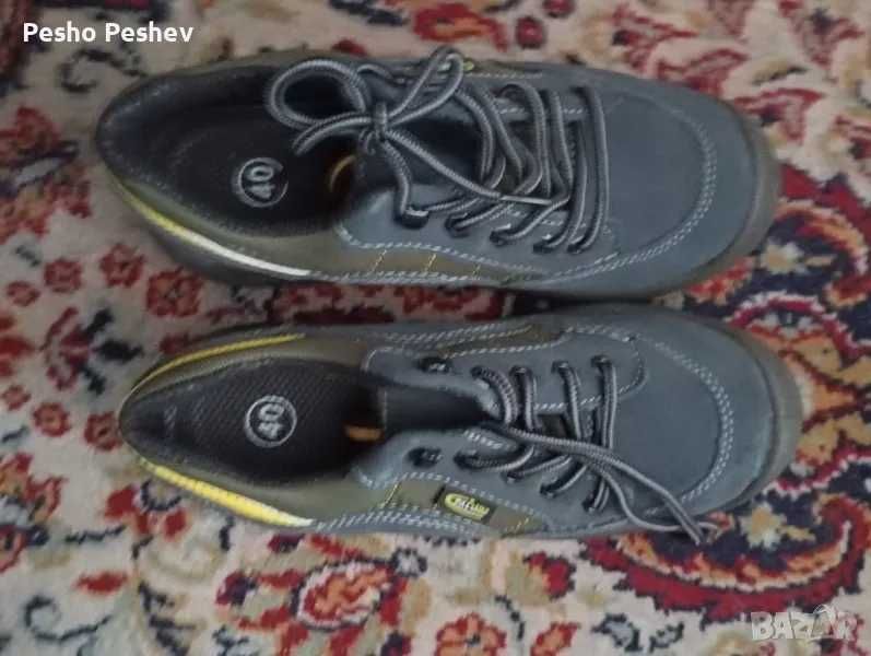 Работни обувки с метална част отпред