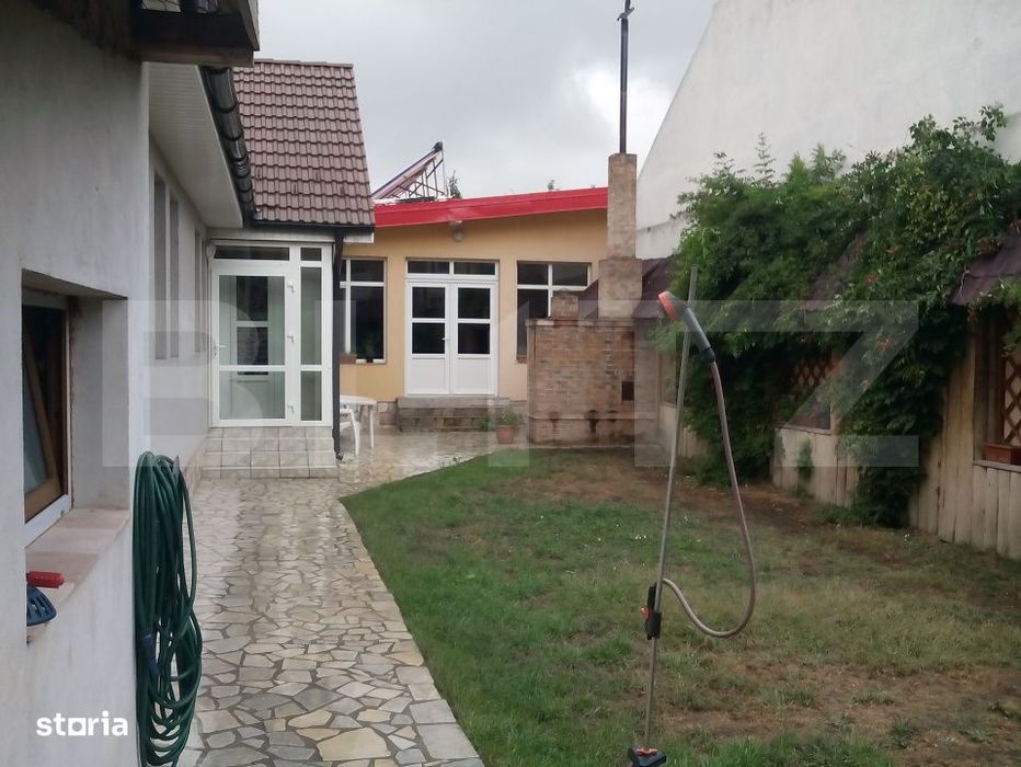 Casa de vanzare, 3 camere, 168 mp - Oradea