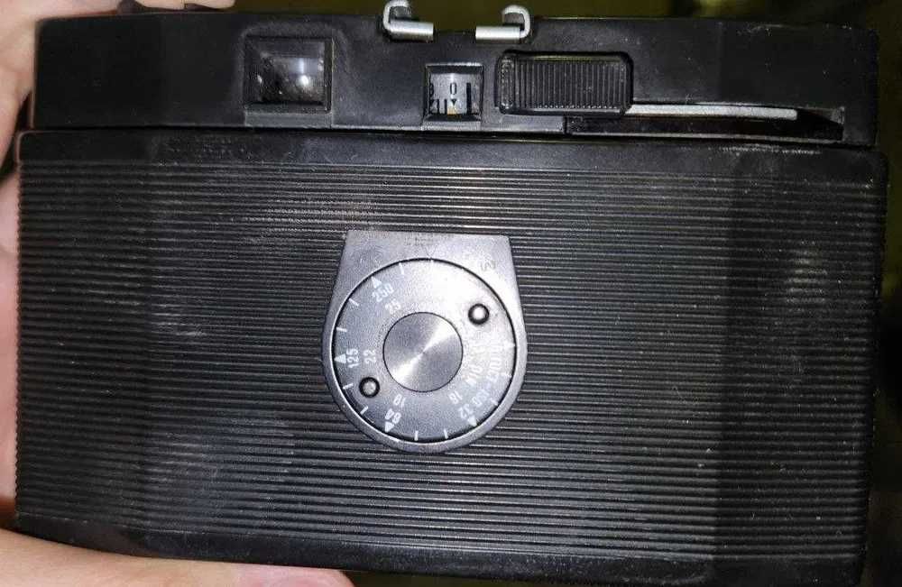 Смена советский пленочный фотоаппарат