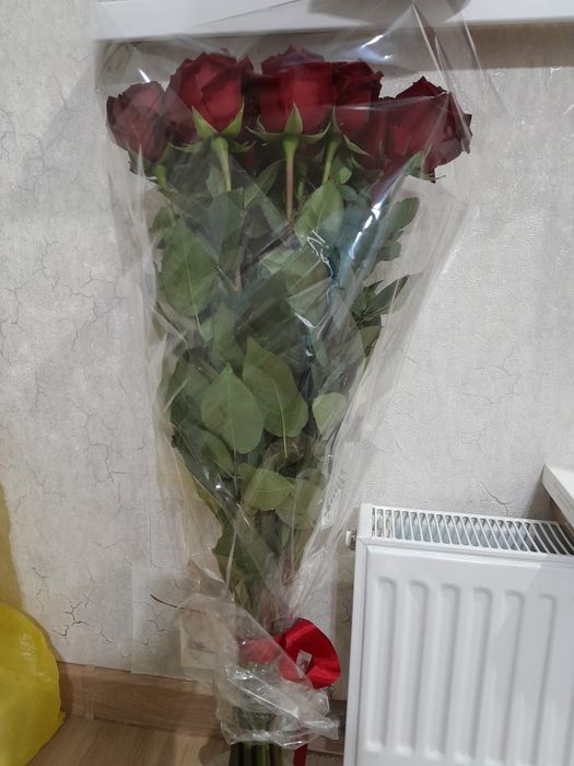 Продам шикарный букет 15 роз