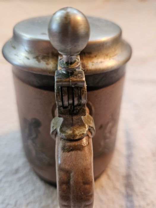 Оригинална чаша халба,медальон за стена Нептун птиче и кукла.