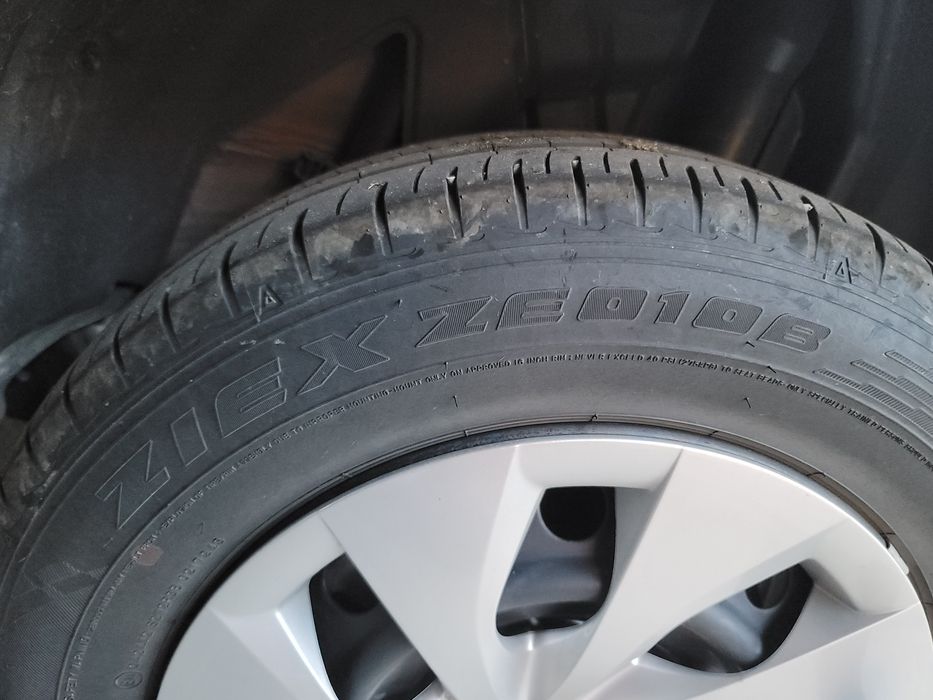 Anvelope vară Falken Ziex ZEO1OB cu jante aproape noi, 205/65/16