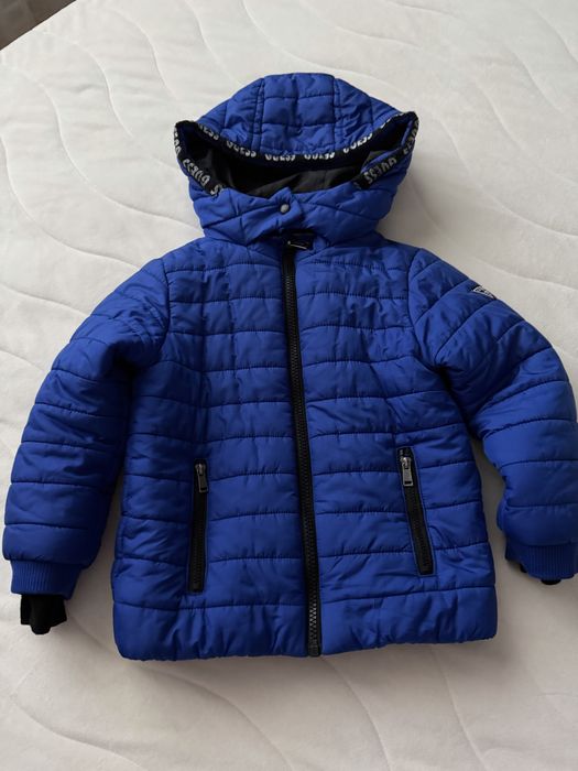 Детско яке на GUESS