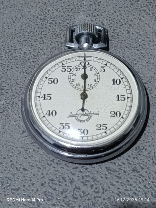 продам секундомер советский рабочий.
