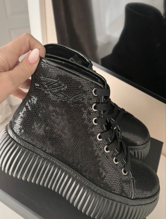 Ghete Karl Lagerfeld marime 36 noi