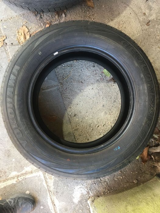 2 броя летни гуми 225/65/17 Yokohama