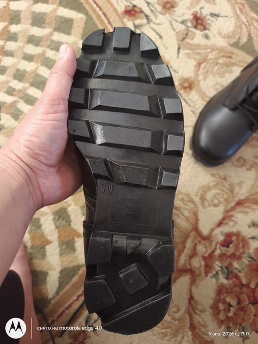 Берцы сатылады размер 40