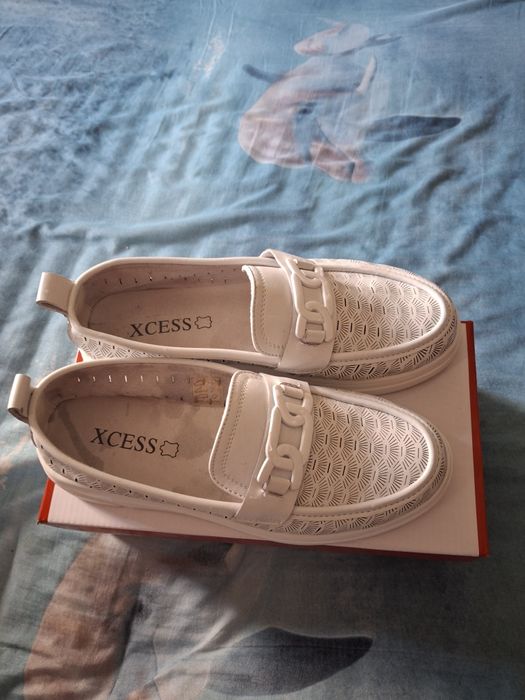 Нови обувки 38 номер