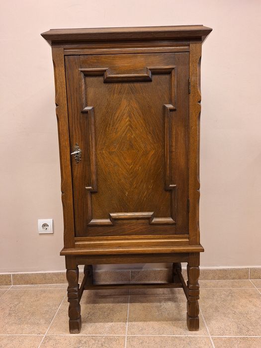 Винтидж шкаф дъб масив