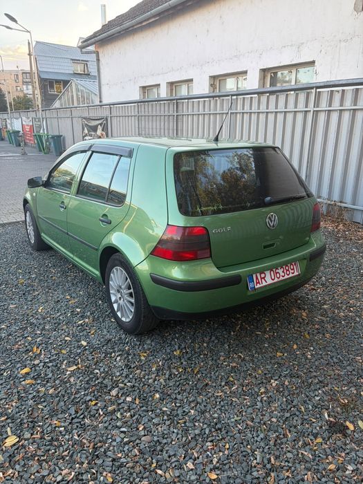VOLKSWAGEN Golf 2000 — imagine 4
