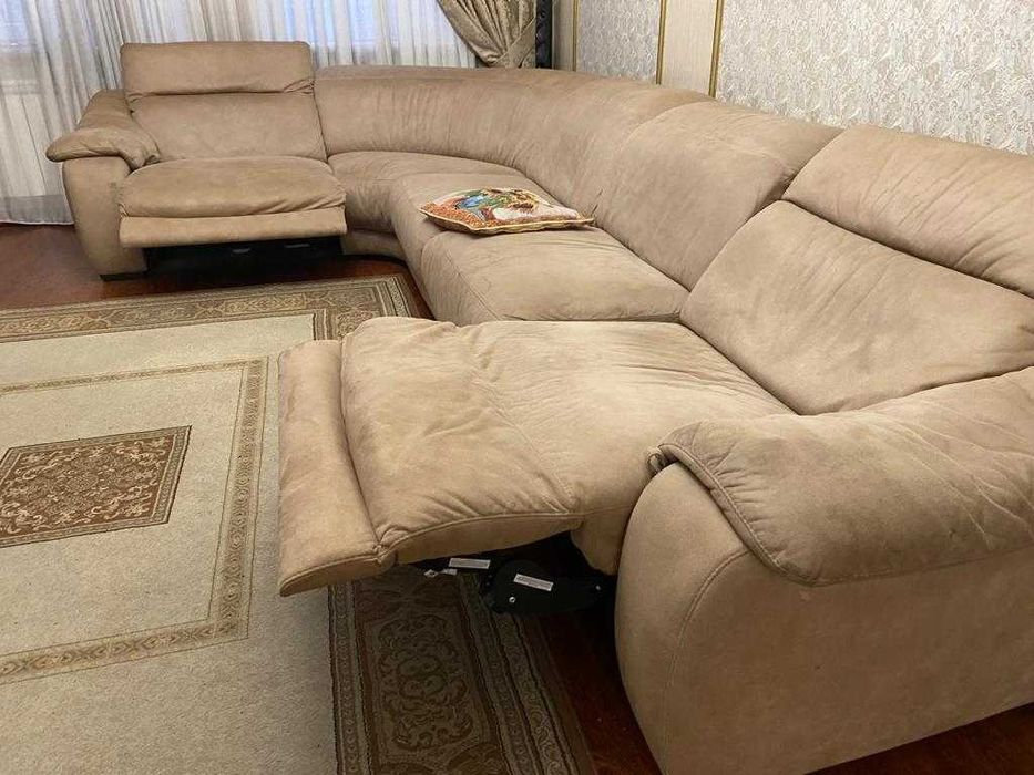 Продам большой диван Италия