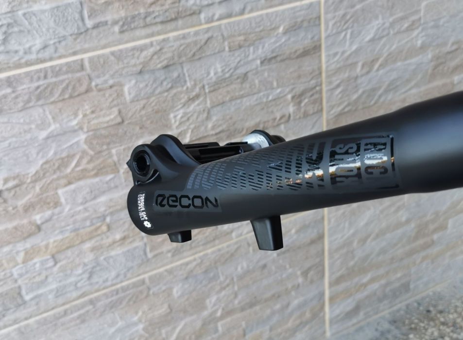 ! РАЗПРОДАЖБА! Вилка Rock Shox Recon Silver RL 2021 150mm / 27.5" Boost Tapered