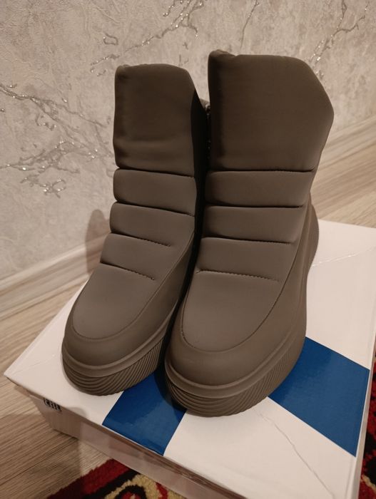 Продам дутиши оригинал