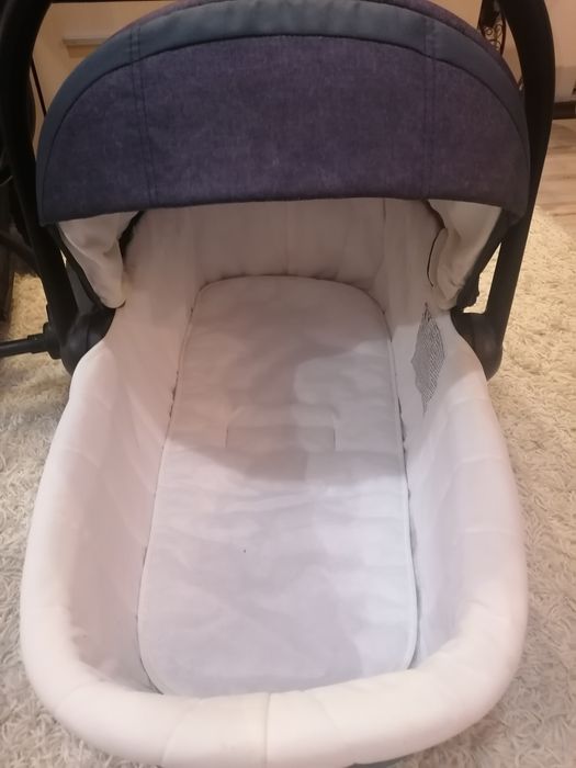 Бебешка количка 3 в 1