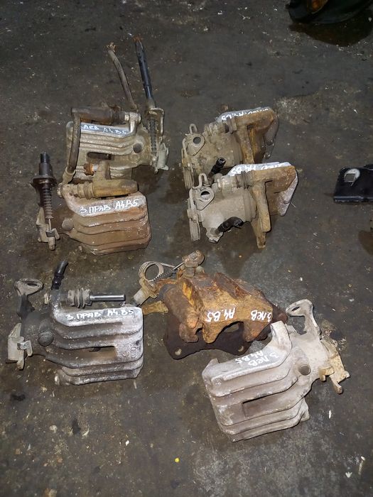 Суппорта зание на Ауди А4,В5 из Германии