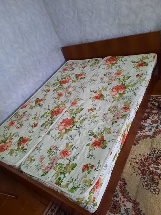 Кровать двуспальная