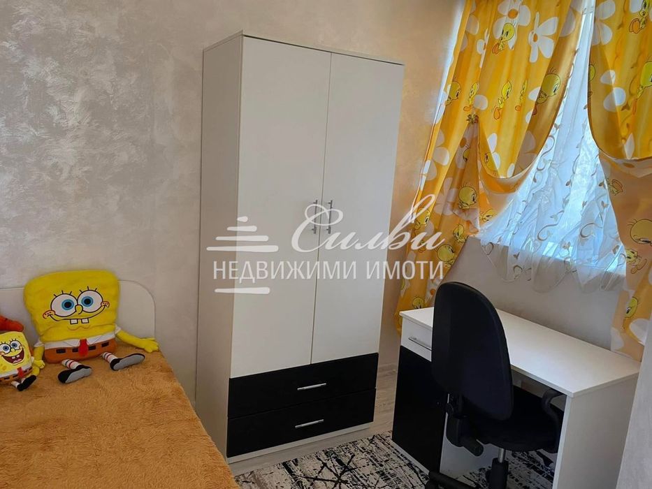 Дава се под наем Тристаен апартамент в Шумен, Център - 70 кв.м за 357 € - Снимка #7