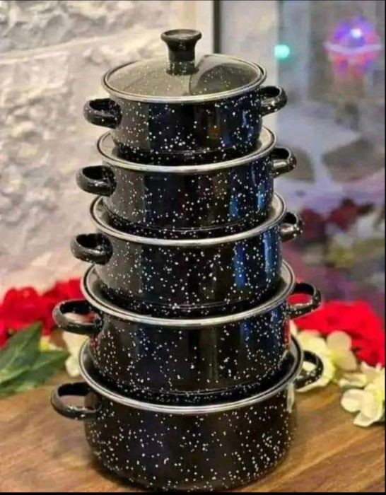 Комплект от 5 броя тенджери 16/18/20/22/24см