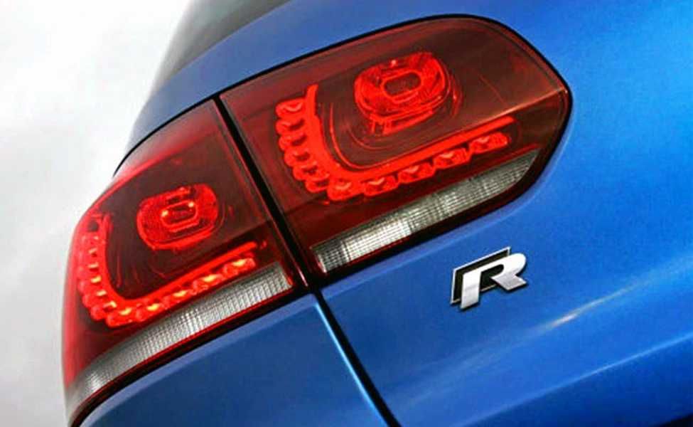 Embleme metalice (grila, aripi, haion, volan) - Volkswagen R / R line