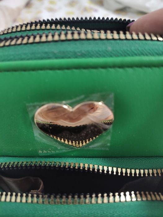 Продавам малка чантичка