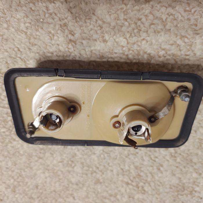 Lampa cu becuri Elba aro