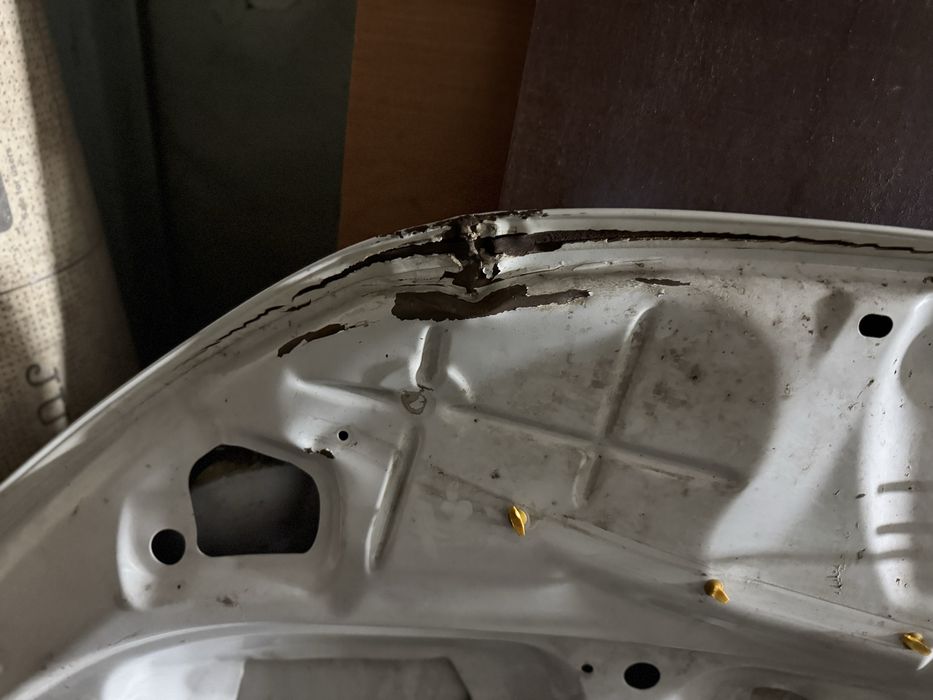 Продам капот гранта фл