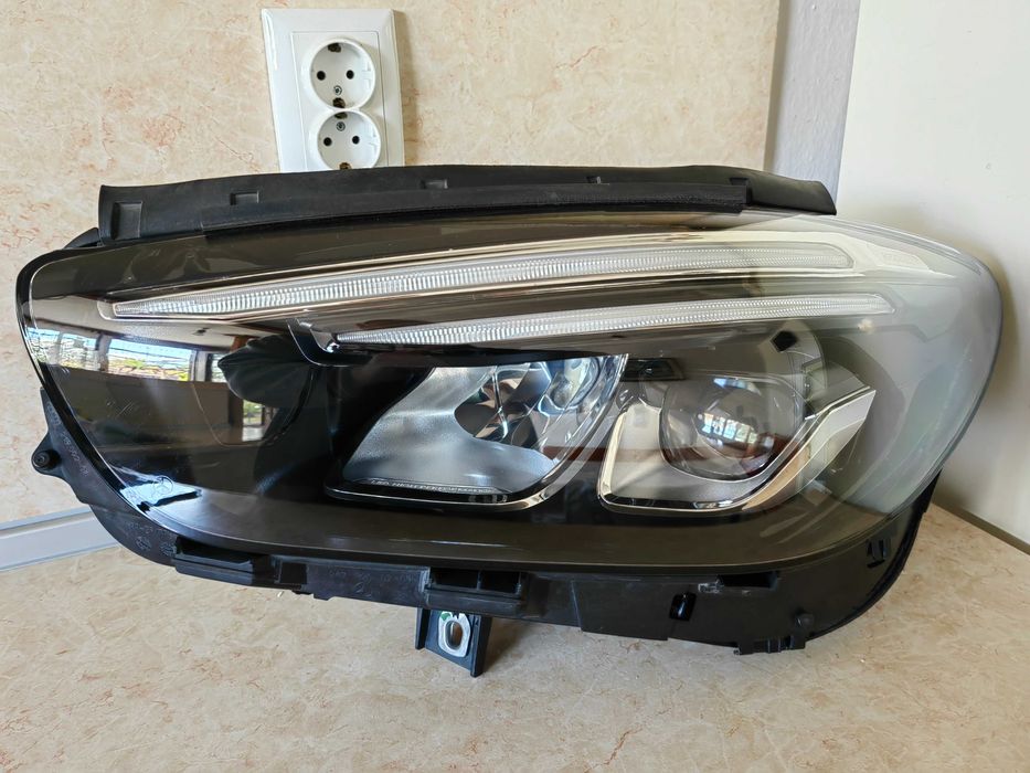 Фар Mercedes W247 B-Classa LED ляв / Фар Мерцедес W247 Б-класа Оригинален