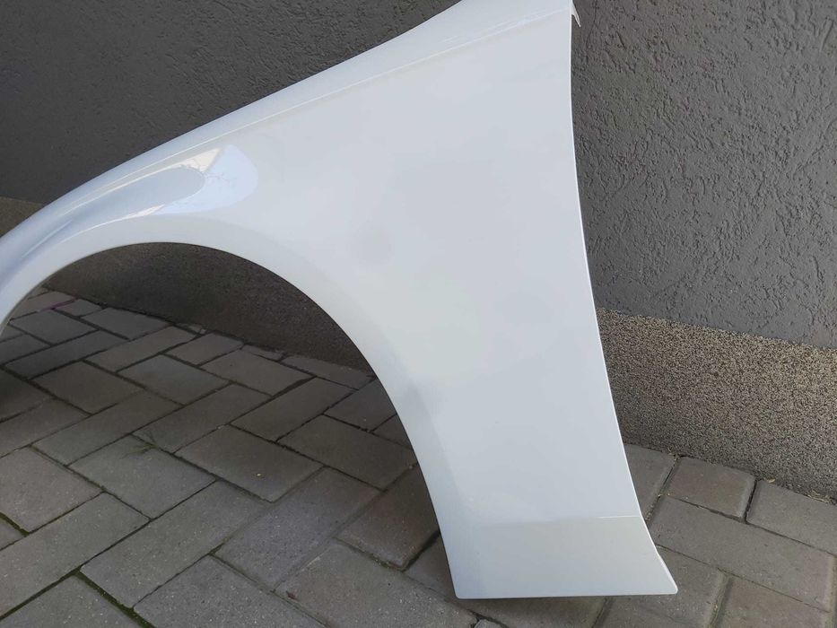 Aripa Fata Stanga Audi A4 B8 An 2007-2011 Vopsita Alb