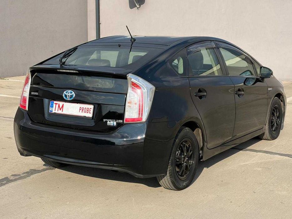TOYOTA Prius 2015 — imagine 3