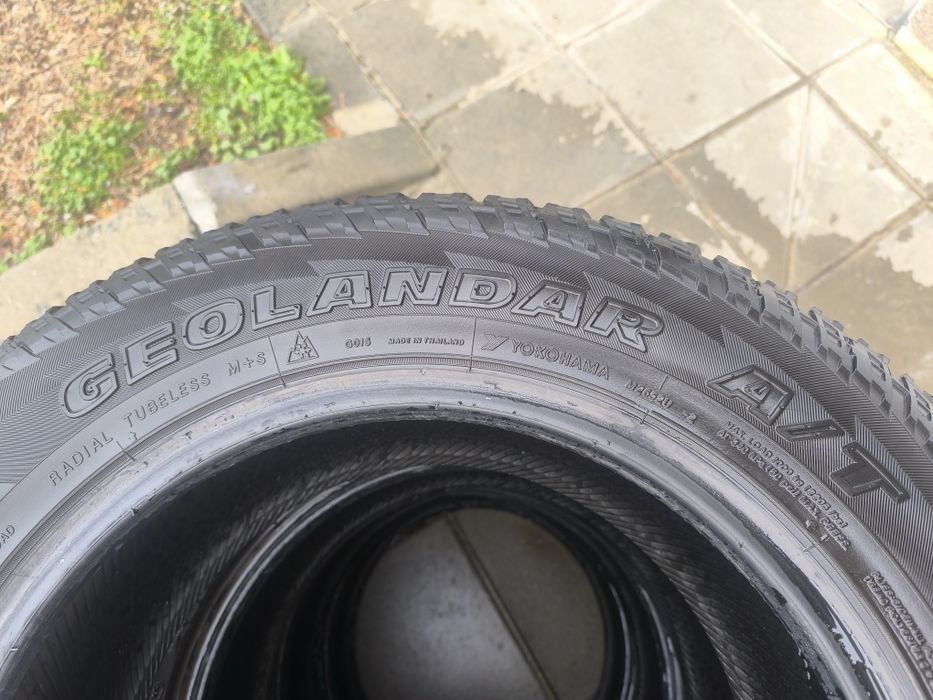 Yokohama Geolander A/T 235/65/17.M+S