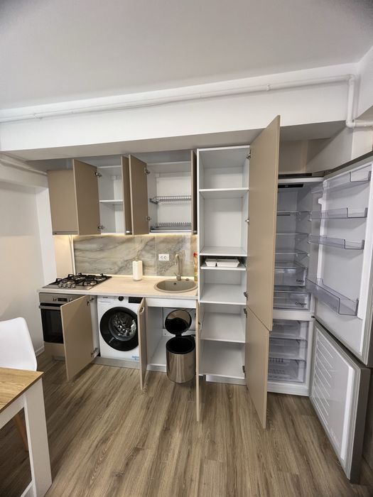 Vand Apartament 2 Camere + Loc de Parcare - Str. Sergent Ilie Petre