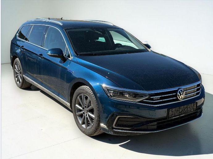 Volkswagen Passat GTE 1.4 TSI Plug In Hybrid / 218 Cp / DSG / MATRIX Full LED / CarPlay