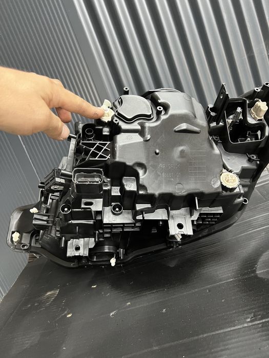 Vand far dreapta bmw seria 3 F30 F31 full led