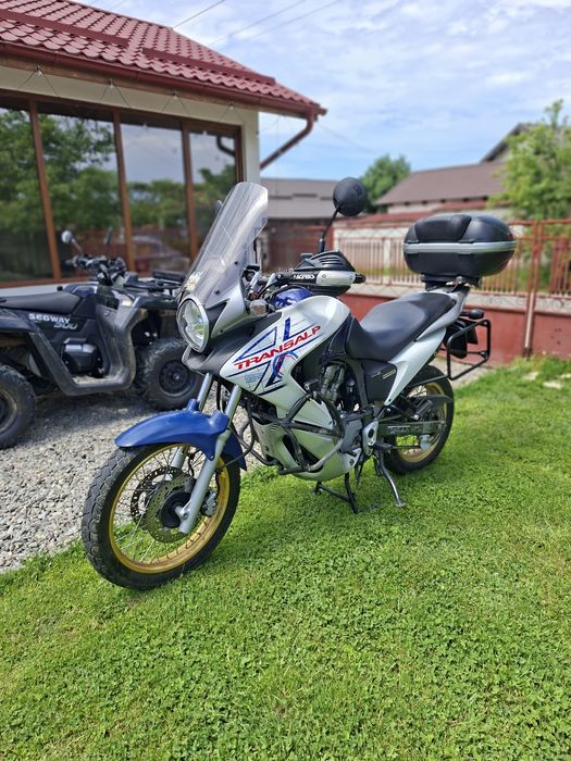Honda Transalp 700