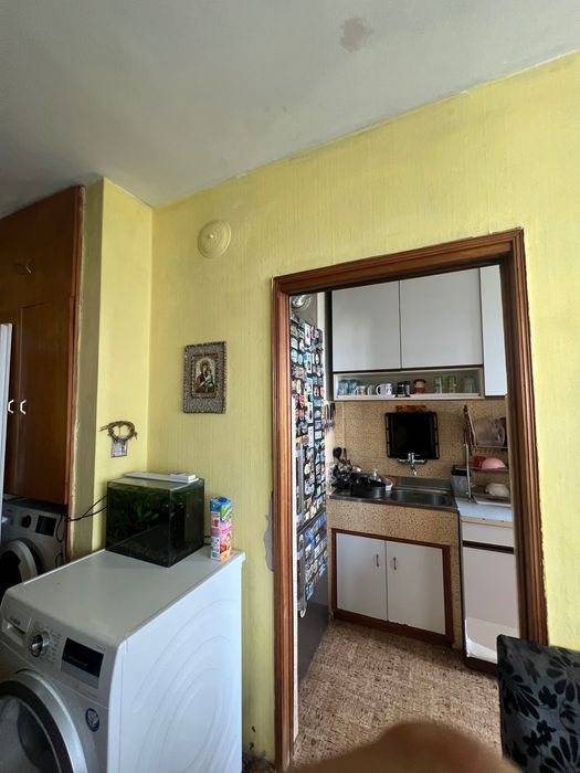 Къртене и събаряне на стени, плочки и тавани
