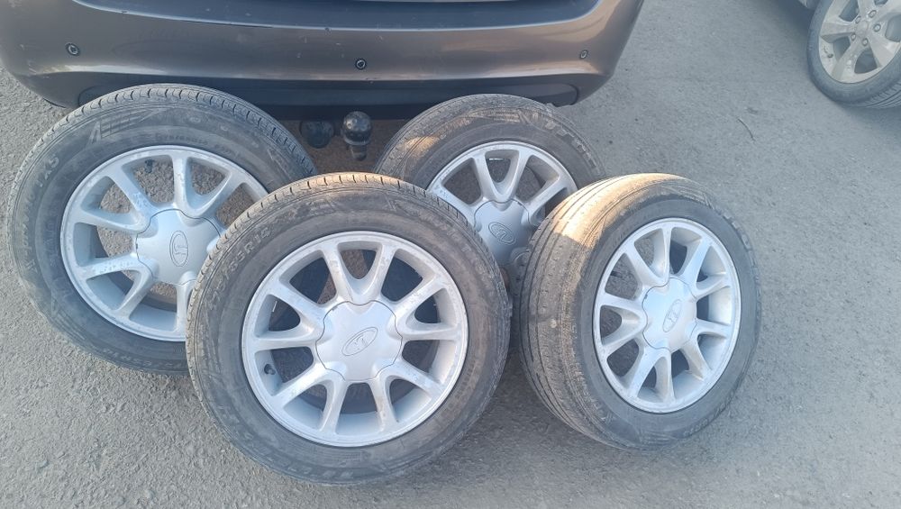 Продам диски с резиной на 14